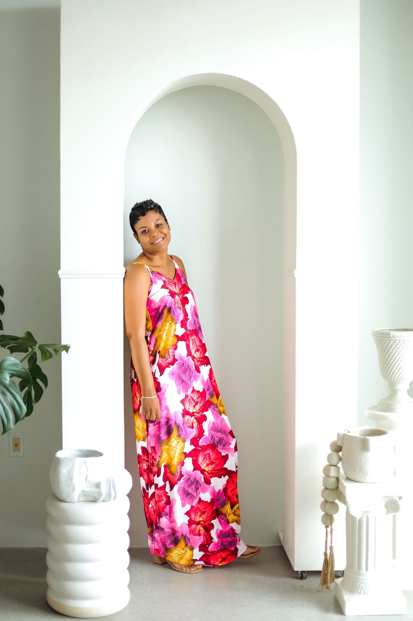 Big floral printed long dress with shoulder straps perfect for evening and day look